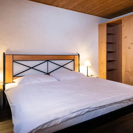 Konifer - Jacuzzi - In Out Lejlighed *