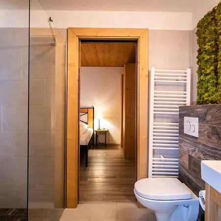 Lejlighed Konifer - Jacuzzi - In Out *